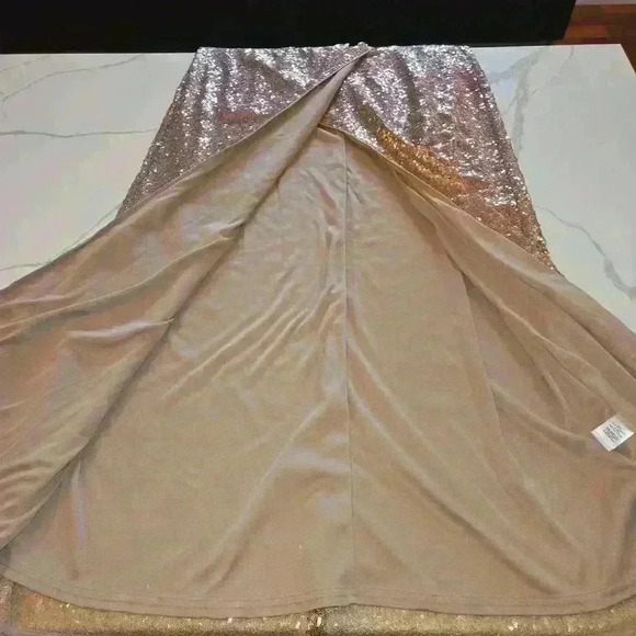 NWT Lulus Rose Gold Sequins Sleeveless Stretch Formal Party Gown Size XL - Picture 8 of 12